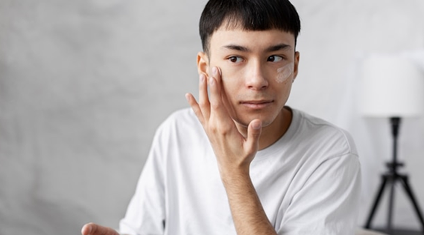 Mastering the Art of Age-Defying Skincare: The Key Role of Emblica for