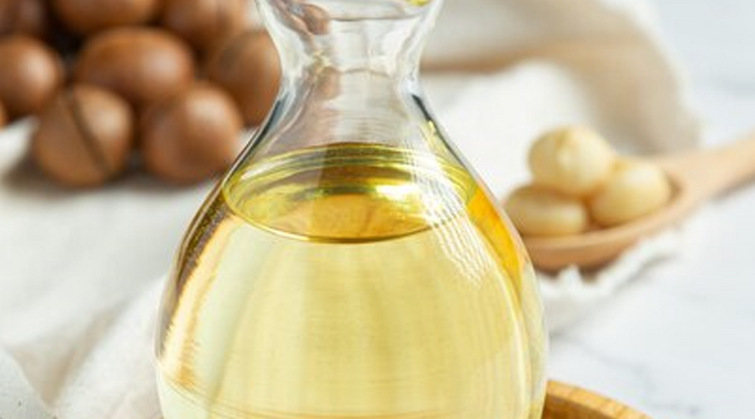 Men Skincare: Unlocking the Power of Macadamia Nut Oil for Dark Circles