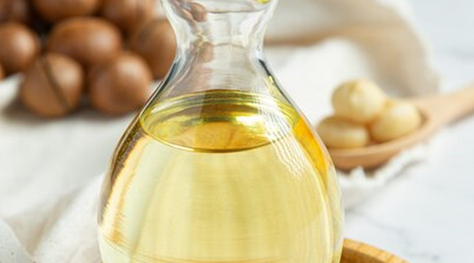 Men Skincare: Unlocking the Power of Macadamia Nut Oil for Dark Circles