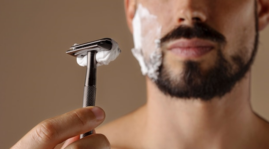 Men Skincare on the Move: Essential Travel-Friendly Shaving Tips
