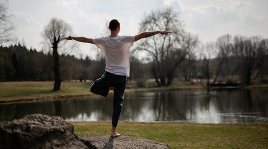 Men's Skincare and Outdoor Meditation: Achieving Clear Skin and Inner Balance