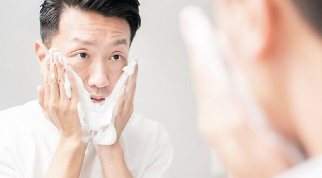The Essence of Men's Skincare: Elevating Your Routine with Hydrating Essences