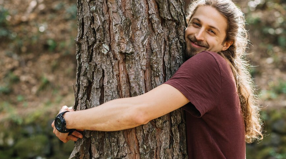Unlocking the Benefits of Willow Bark Extract: A Natural Solution for Men's Sun Damage and Hyperpigmentation